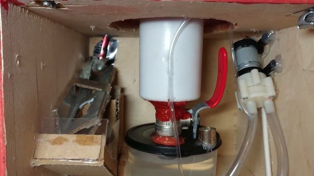 Самодельный торговый автомат по продаже газировки и прочих напитков смотреть онлайн