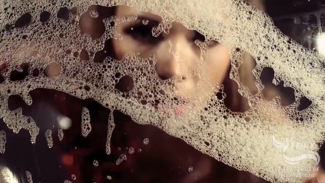Заказать шоу Девушка в бокале для вина на праздник, юбилей, корпоратив и встречу гостей Москва