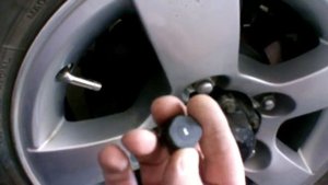 Система мониторинга давления в шинах на Suzuki Jimny