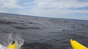 Попали в шторм на Куйбышевском водохранилище