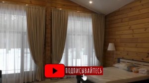 Шторы на окна в деревянном доме в интерьере гостиной. Какие шторы в деревянный дом из бруса выбрать