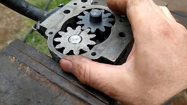 Масленый насос Т 40 Напильником хер допилиш смотреть онлайн