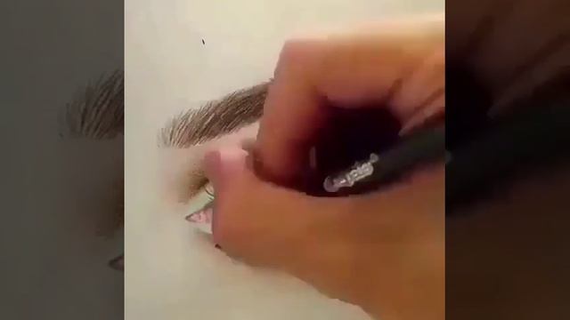 Рисуем красивый макияж на бумаге