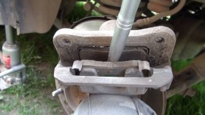 Замена задник тормозных колодок Grand Starex (replace rear brake pads)
