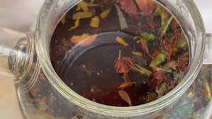 ЗАВАРИВАЕМ ЧЕРНЫЙ ЧАЙ "БРЫЗГИ ШАМПАНСКОГО"