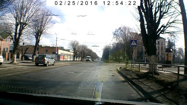 Ауди едет под кирпич 25/02/2016 смотреть онлайн