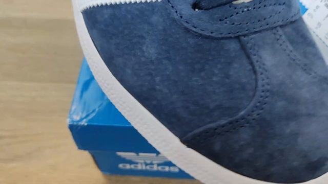 ОБЗОР КРОССОВОК ADIDAS GAZELLE BB5478 ОРИГИНАЛ смотреть онлайн