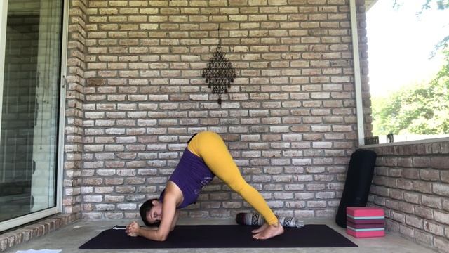 Best Poses to Prep for Headstand смотреть онлайн