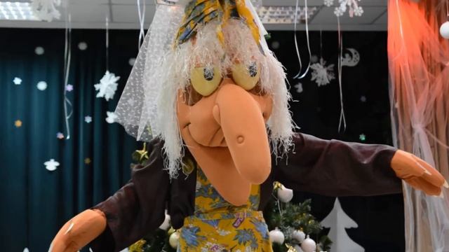 Новогодний утренник в детском садике №5 "Теремок" смотреть онлайн