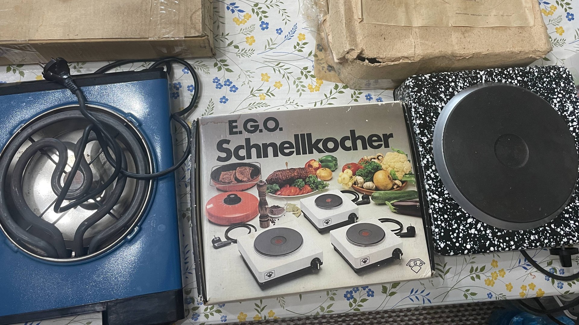 Пожалуй одни из самых лучших электрических однокомфорочных плит производства СССР и не только. смотреть онлайн