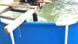 Прикольная обкатка лодочного мотора меркурий 5 и ямаха 4