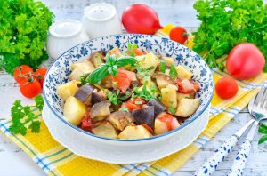 КАК ПРИГОТОВИТЬ ОВОЩНОЕ РАГУ В МУЛЬТИВАРКЕ КАБАЧКИ БАКЛАЖАНЫ