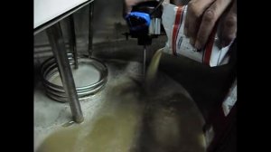 Обороты мешалки, мешалка для разброда дрожжей.