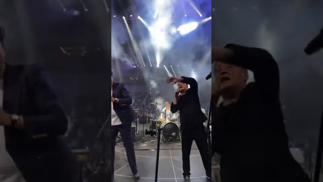 Otabek Mahkamov Tohir Sodiqovning qo’shig’iga jo’r bo’ldi