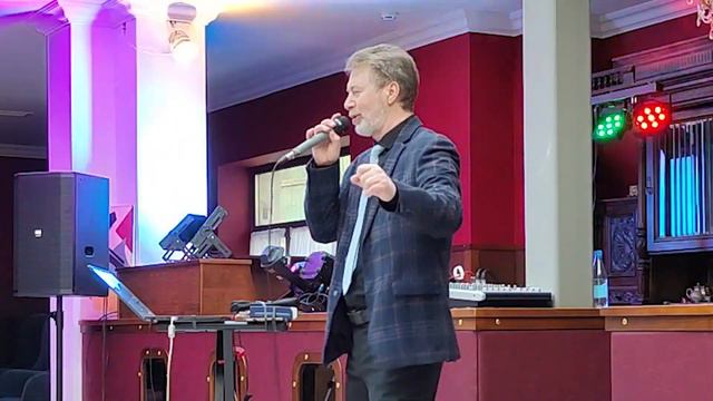 Качается вагон