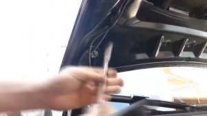 Установка газового упора капота Ford Kuga 1