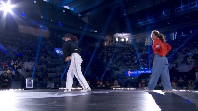 B-Girl Stefani vs. B-Girl Shun | Top 16 | Red Bull BC One 2023 World Final Paris смотреть онлайн