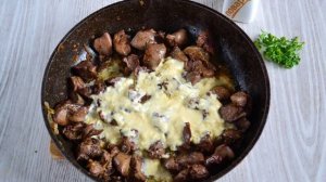 Куриная печень на сковороде с майонезом