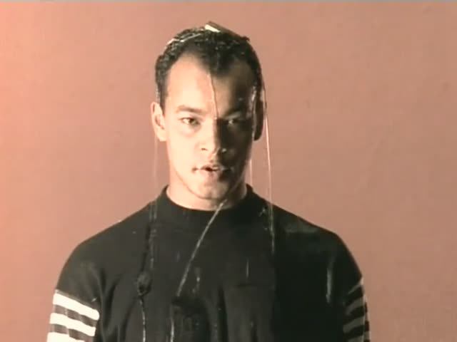Fine Young Cannibals - She Drives Me Crazy (1989)
