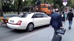Эвакуатор не смог поднять Maybach