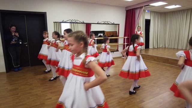 А мы танцуем и поем. Село Выселки. ДШИ.