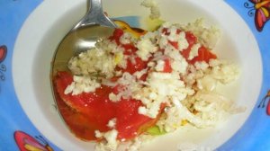 Запеченная курица в томате с чесноком