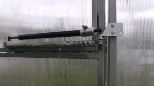 Ремонт термопривода теплицы.