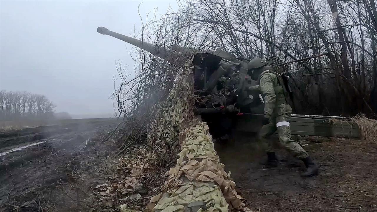 Российские войска продолжили наступательные действия на донецком направлении