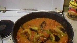 Перец жареный с помидорами.