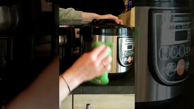 Губка Инволвер, мультиварка, старый след от наклейки смотреть онлайн