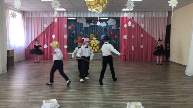 "Мы танцуем джаз!" ГУО "Дошкольный центр развития ребенка г. Вилейки" смотреть онлайн