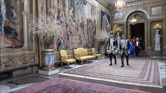 Royal Family at dinner for the Nobel Laureates at Royal Palace смотреть онлайн