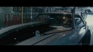 Высадка команды Доминика Торетто с самолёта  Форсаж 7  2015