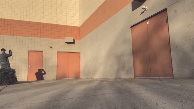 Small Town Photography - Fujifilm X-E4 and Fujifilm 27mm F 2.8 смотреть онлайн