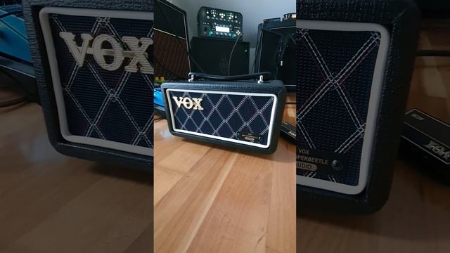 Comparing the VOX Mini Superbeetle Audio to the MV50 AC and the amPlug AC30 смотреть онлайн