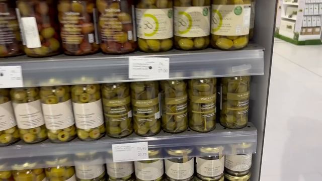 Первый раз КУПАЕМСЯ в ГОРЯЧЕМ МОРЕ / едем в ТОРГОВЫЙ ЦЕНТР на Пальме