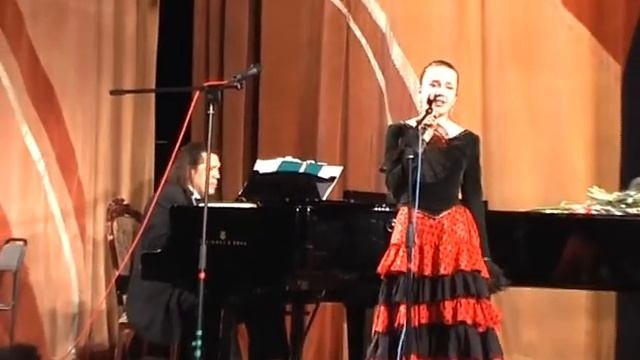 BESAME  MUCHO  НИНА БИСЕРОВА (16 ЛЕТ)ЦДРИ 2013Г.