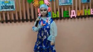 песня " Чудо - балалайка" исполняет  Арапова Ульяна