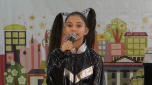 Виктория Боброва
Муз. А.Ермолова "Лунатики"