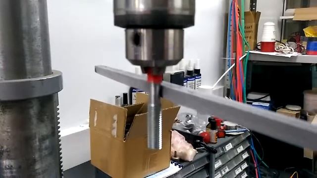 Токарная обработка на сверлильном станке. смотреть онлайн