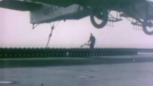 Early US aircraft carriers landings.mp4