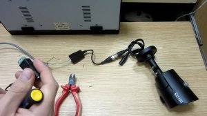 Подключаем камеру по кабелю витая пара, Подключаем Микрофон к регистратору в конце ролика