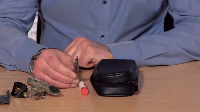 Как хранить трости, чтобы они дольше служили. Чем чистить эску и мундштук для саксофона.