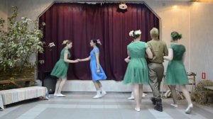 Танец Идет солдат по городу