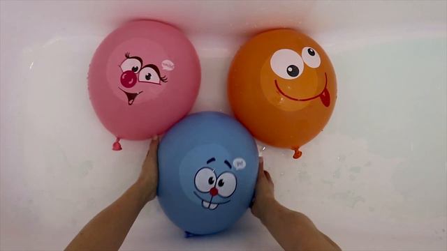 Воздушные шарики с водой Учим цвета для детей Развивающее видео Песня Семья Пальчиков Лопаем шарики смотреть онлайн