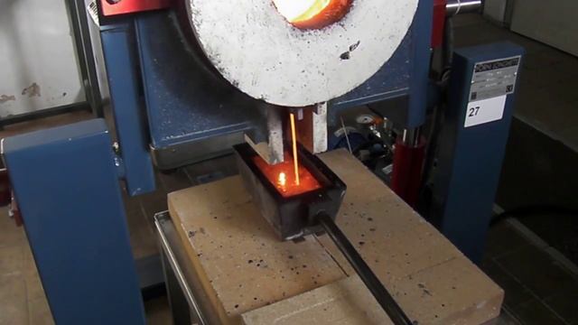 выливание металла в изложницу смотреть онлайн