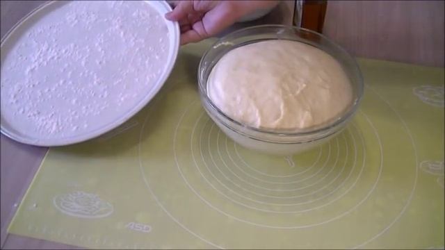 Жареные пирожки на кислом молоке