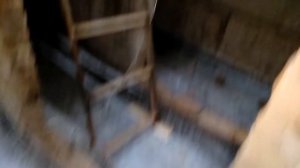 Бетонный пол в подвале гаража. Октябрь 2019.