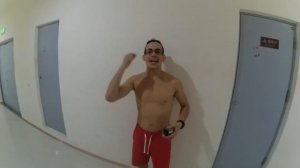 Колумбиец поет Украинскую песню ( Columbian boy sing a Ukrainian song)