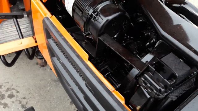 Минитрактор KUBOTA B-72D.